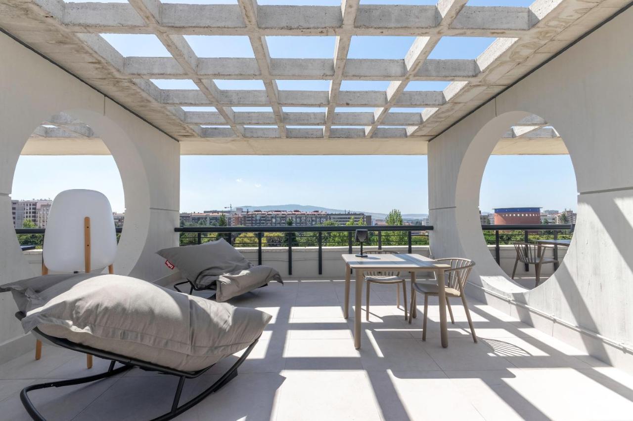 Apartamentos Líbere Pamplona Yamaguchi Exterior foto