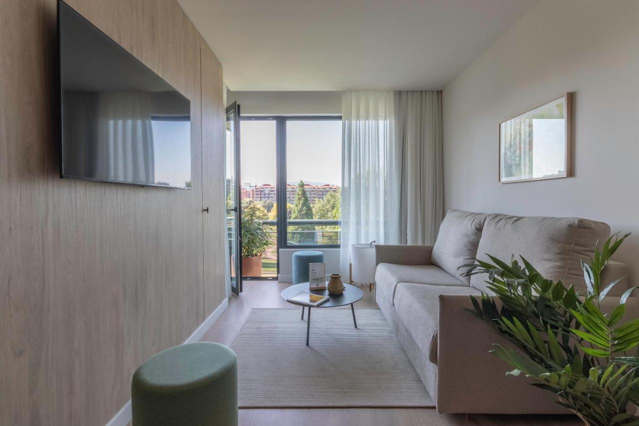Apartamentos Líbere Pamplona Yamaguchi Exterior foto