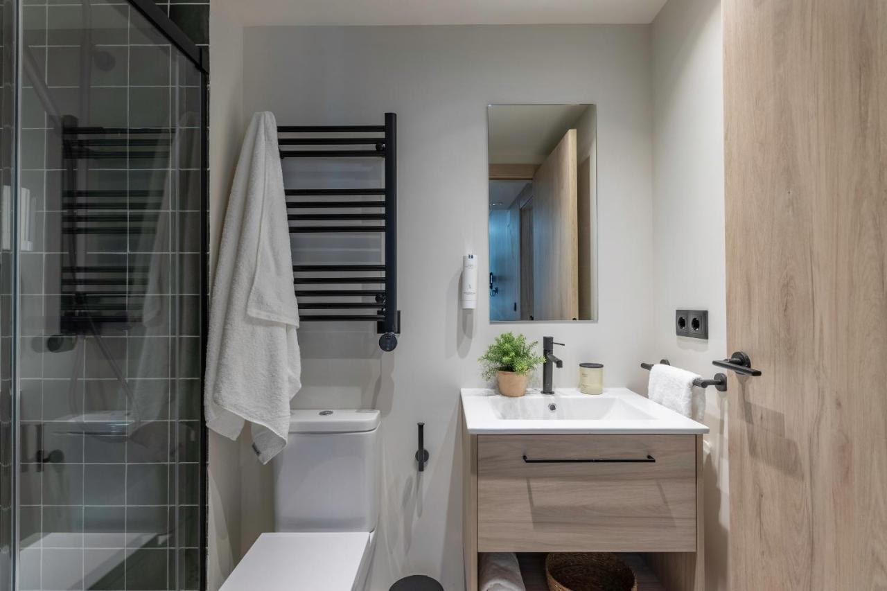 Apartamentos Líbere Pamplona Yamaguchi Exterior foto