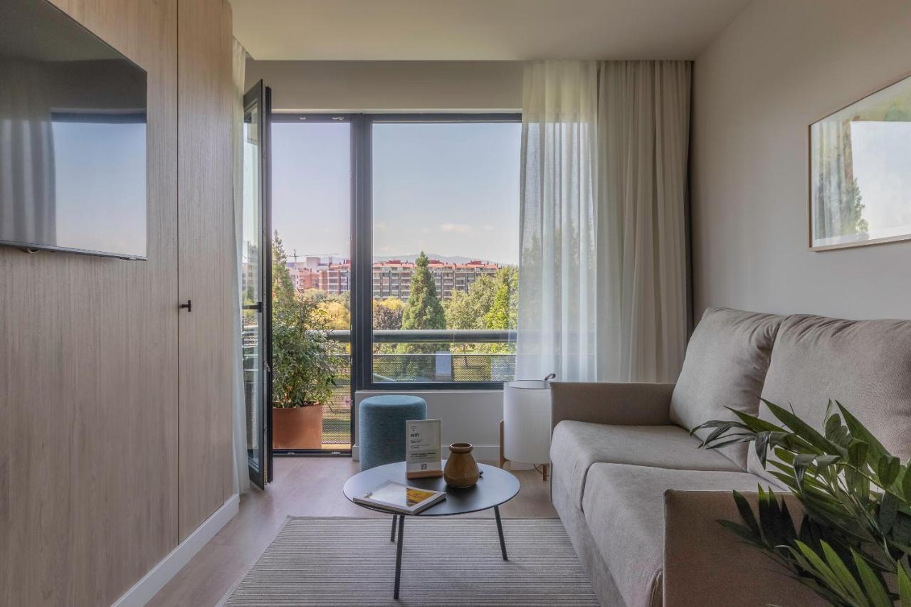 Apartamentos Líbere Pamplona Yamaguchi Exterior foto