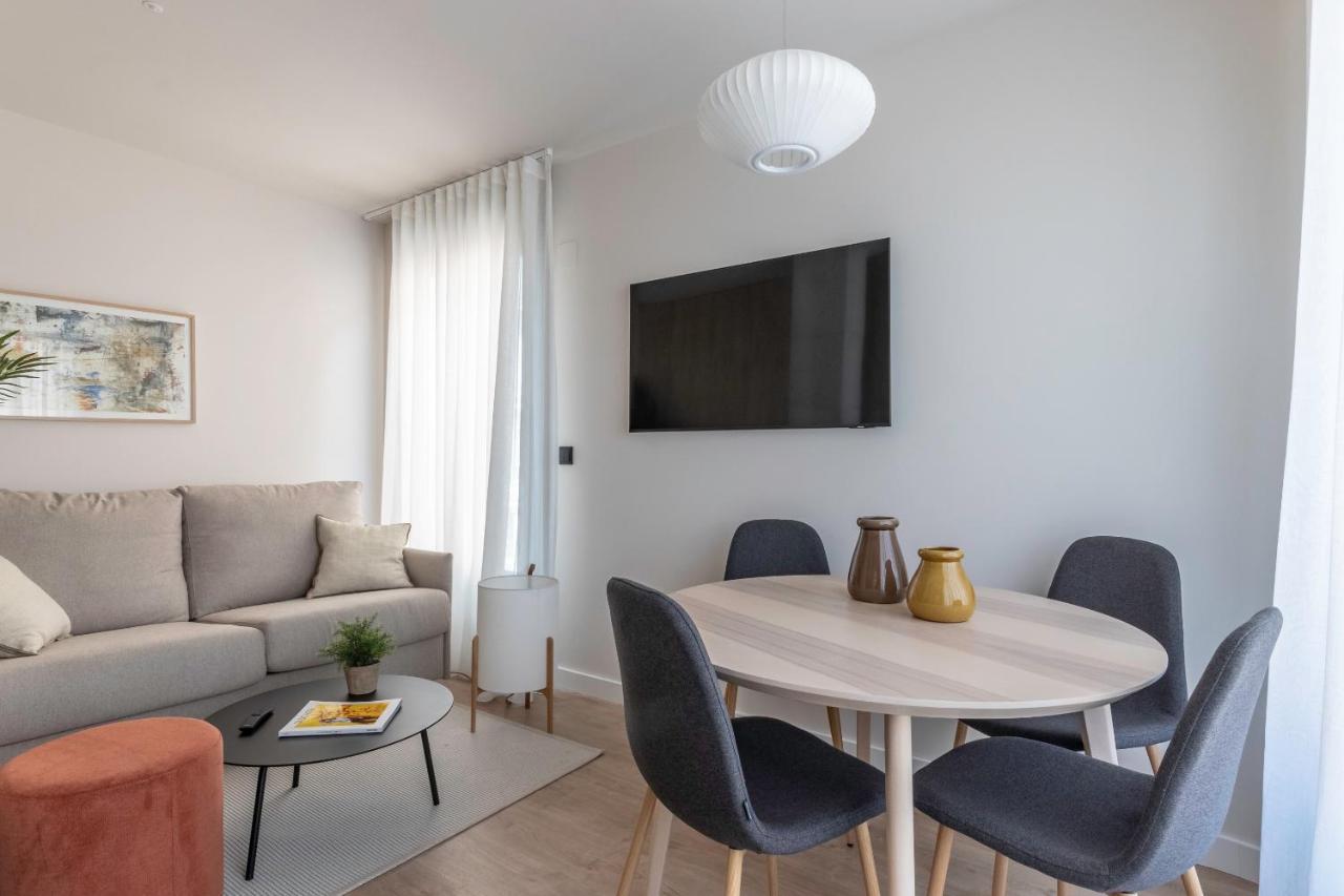 Apartamentos Líbere Pamplona Yamaguchi Exterior foto